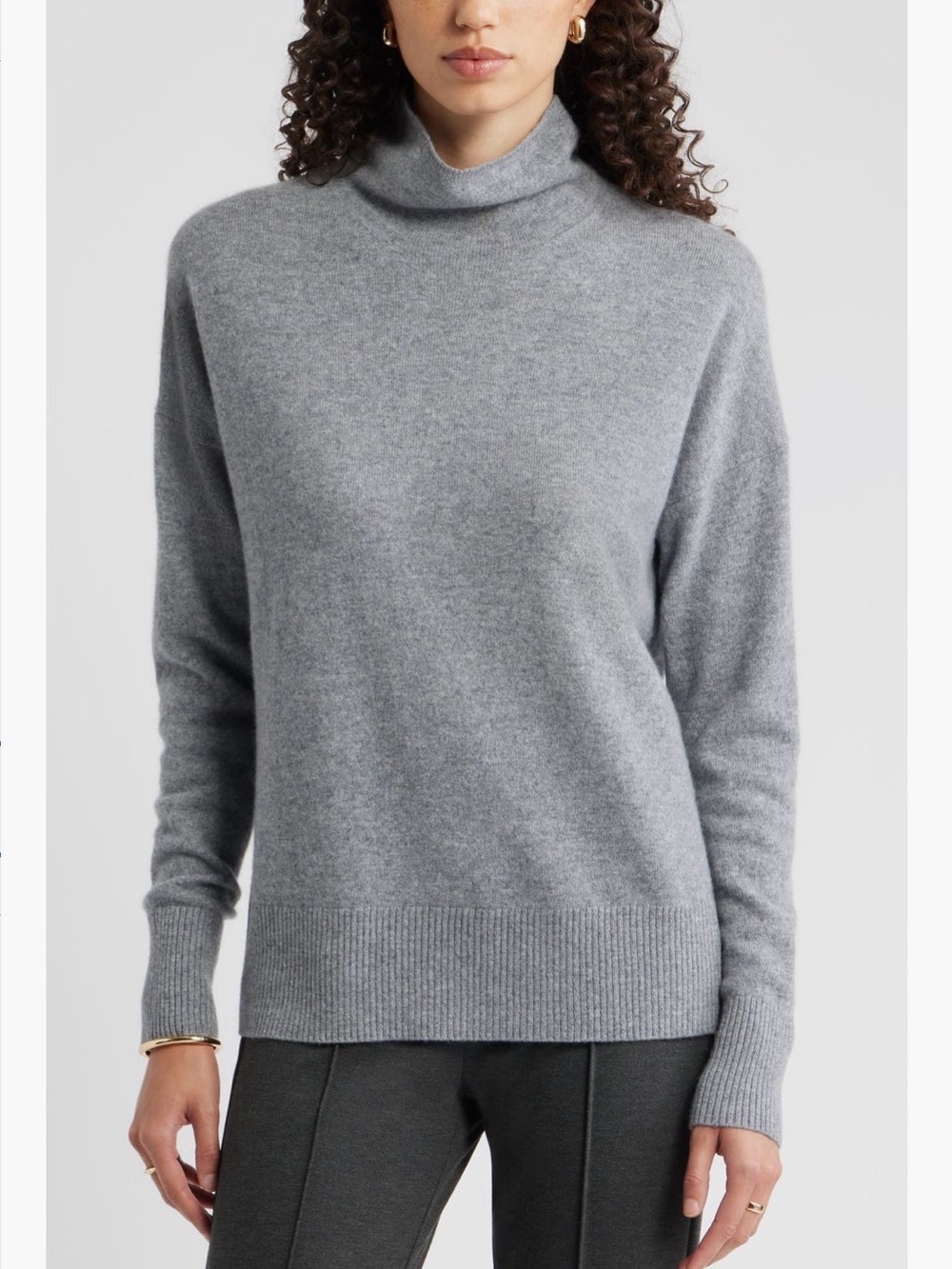 🆕 Oversize Cashmere Turtleneck Sweater
Nordstrom